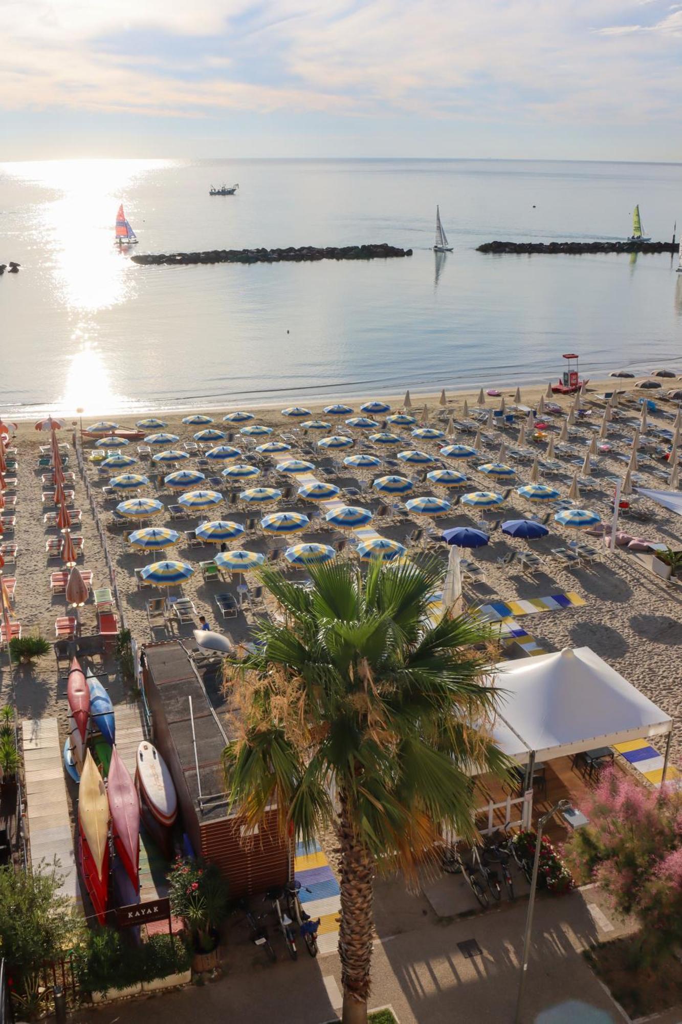 Hotel Ideal Cupra Marittima Exteriér fotografie