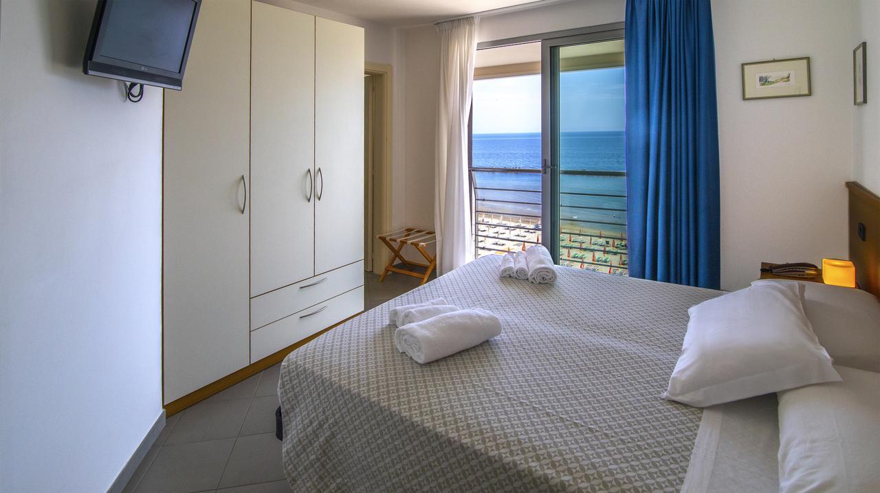 Hotel Ideal Cupra Marittima Exteriér fotografie